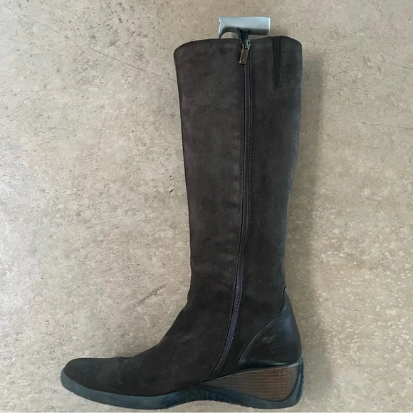 Aquatalia Meadow Boot Brown Suede Size 10 Waterproof Wdge Heel Padded Lining - Picture 5 of 14